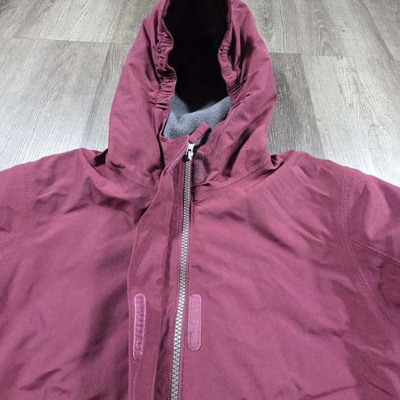 LANDS END Squall Waterproof Rain Jacket Womens Small Maroon Hooded Fleece Lined - Picture 4 of 12